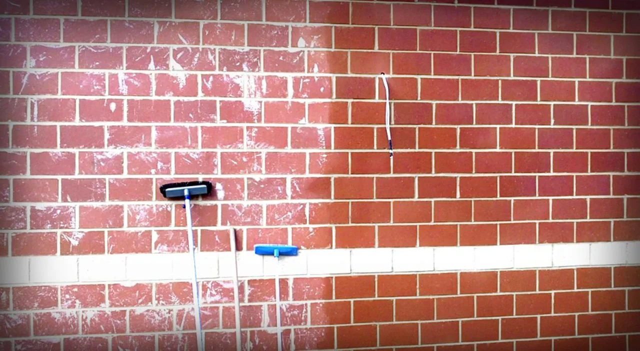 روش های پاک کردن سیمان از روی نما ساختمان